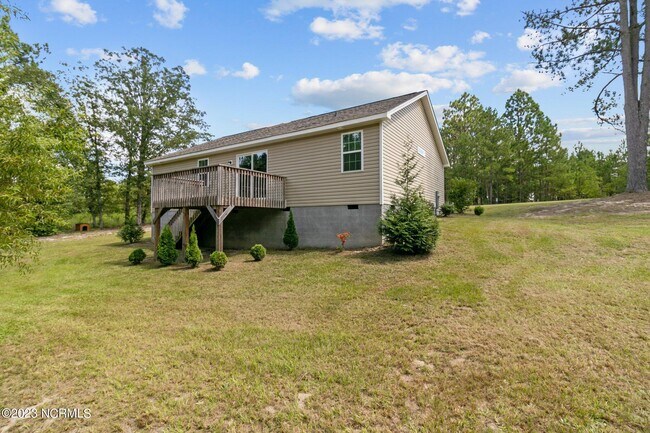 Building Photo - 112 Savannah Ln