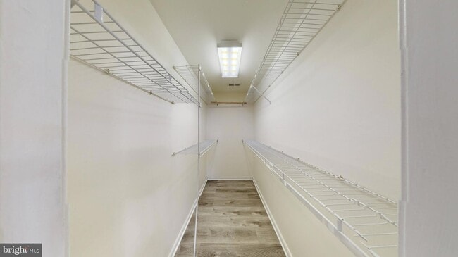 Building Photo - 46895 Eaton Terrace