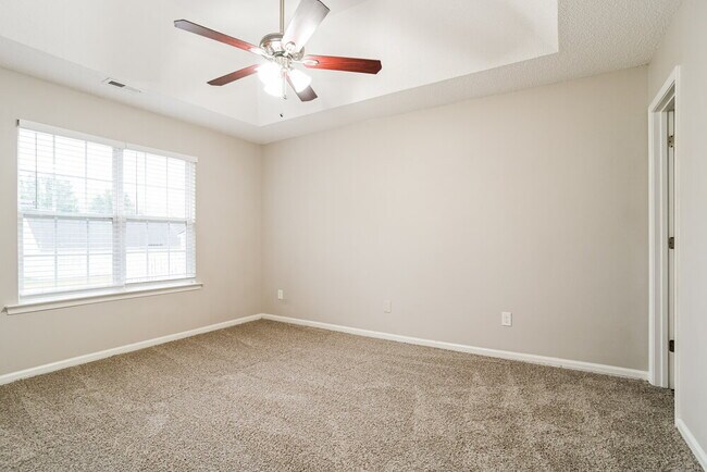 Building Photo - 8248 Fox Swamp Rd