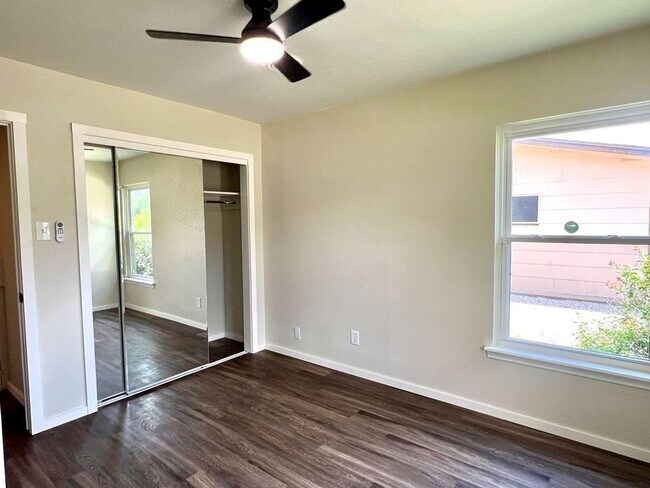 Building Photo - 3615 Electra Dr