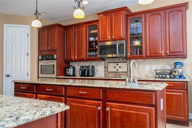 Building Photo - 3119 Falconhill Dr