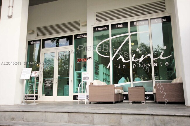 Building Photo - 950 Brickell Bay Dr