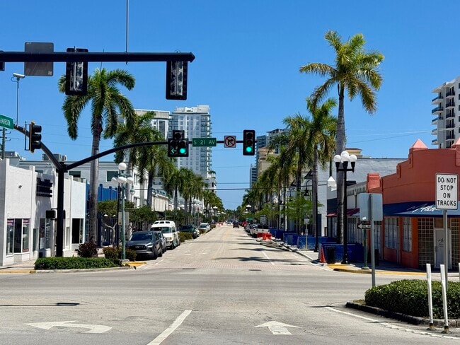 Building Photo - 140 S Dixie Hwy