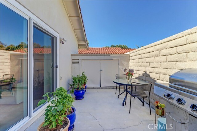 Building Photo - 2374 Via Mariposa W