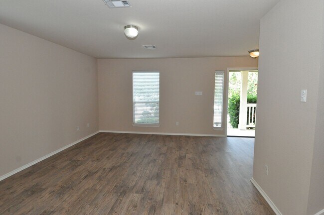 Building Photo - Great Neighborhood! Minutes to Cedar Park Shopping Areas