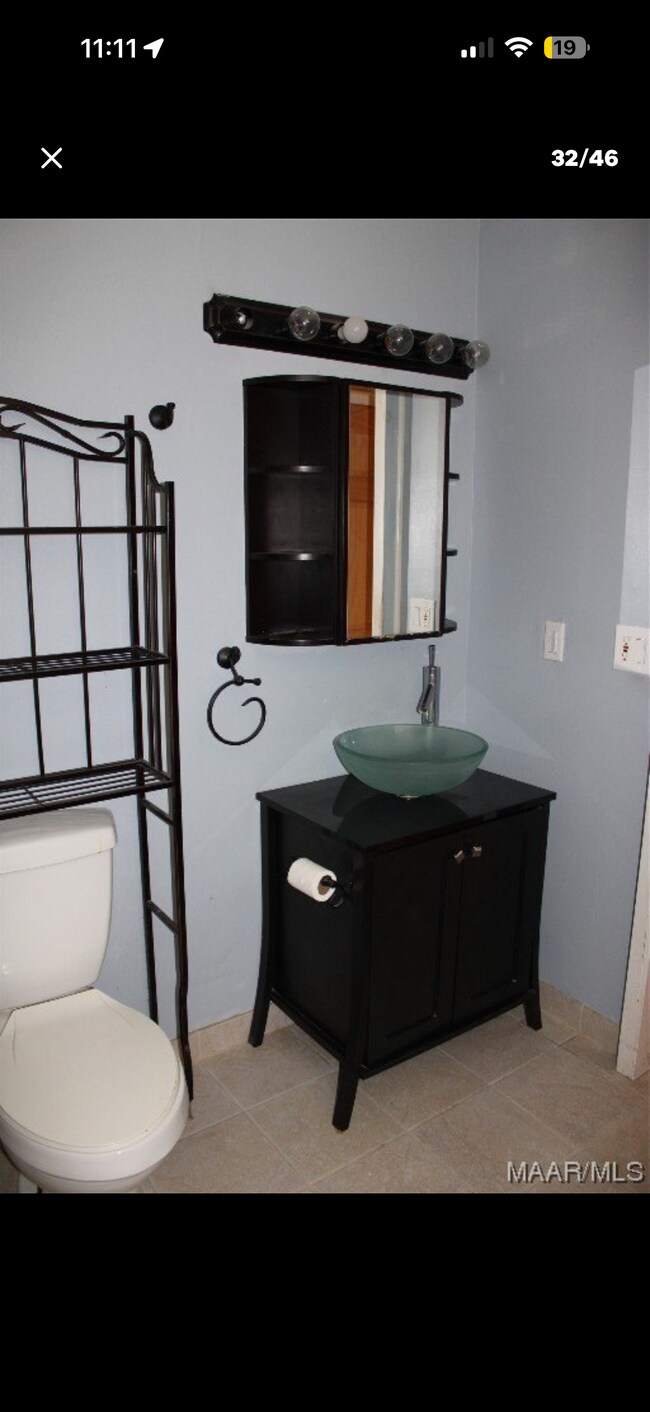 Building Photo - 400 E Emerald Dr