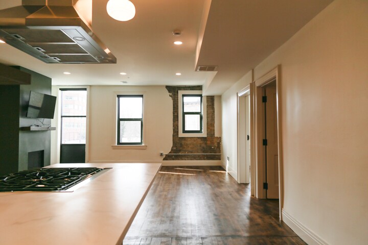 Building Photo - 121 Michigan Ave W