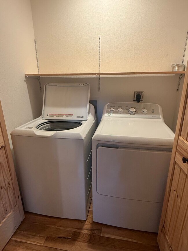 Building Photo - Sandy Gap Cabin