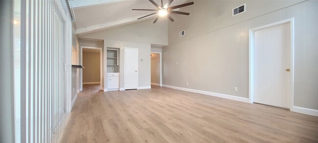 Building Photo - 10635 Tenneta Dr