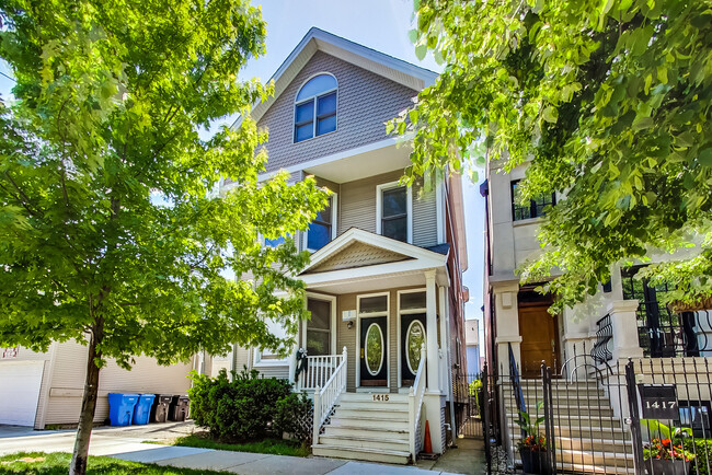 Primary Photo - 1415 W Barry Ave