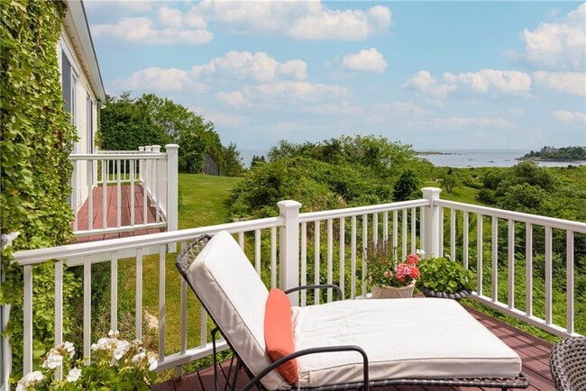 Building Photo - 25 Ocean Heights Rd