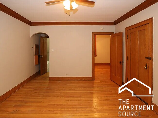 Building Photo - 3844 N Bernard St