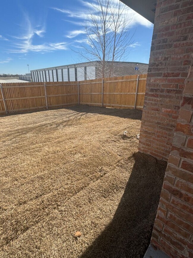 Building Photo - New construction duplex in Newcastle 3 bedroom with game room