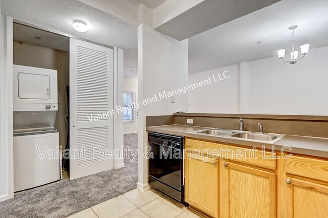 Building Photo - 575 Oakleaf Plantation Pkwy