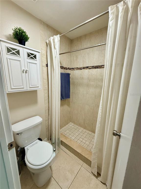 Building Photo - 10053 Lake Oak Cir