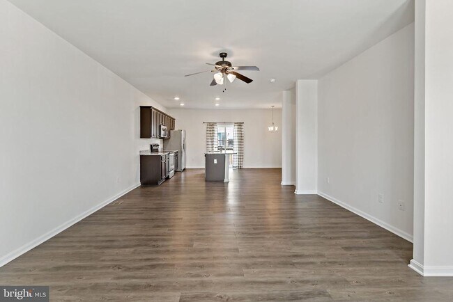 Building Photo - 162 Magellan Dr