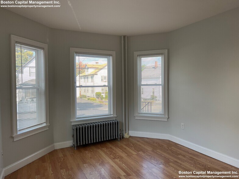 Building Photo - 179 Belmont St