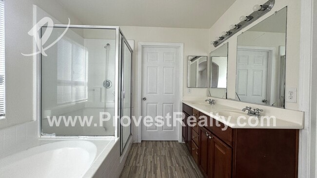 Building Photo - 4 Bed, 2.5 Bath Adelanto Home!!