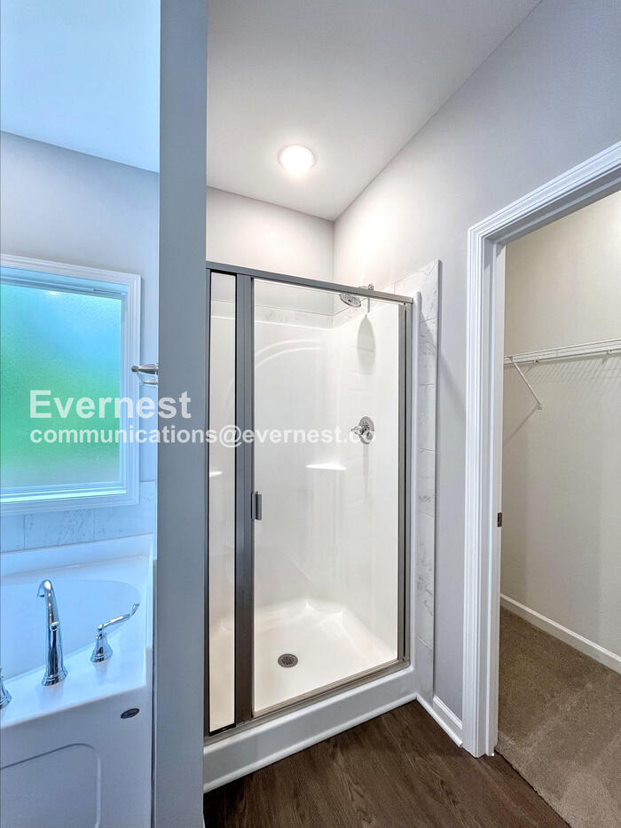 Building Photo - 1016 Echo Rdg Rd