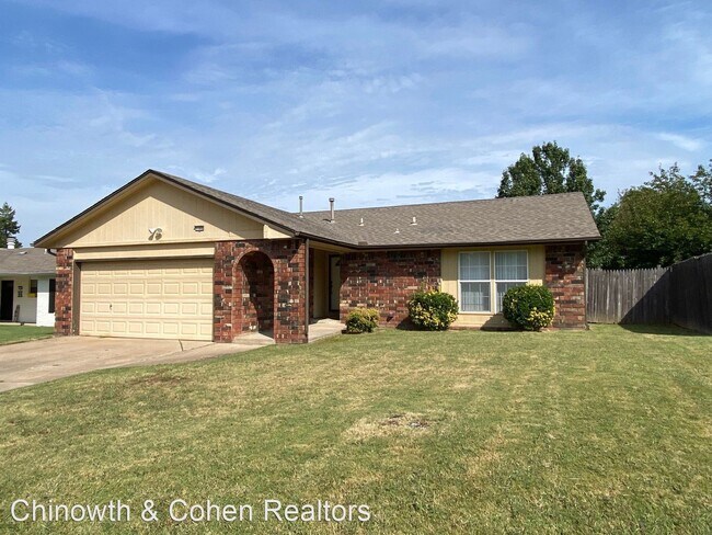 Building Photo - 3 br, 1.5 bath House - 1108 W Knoxville St