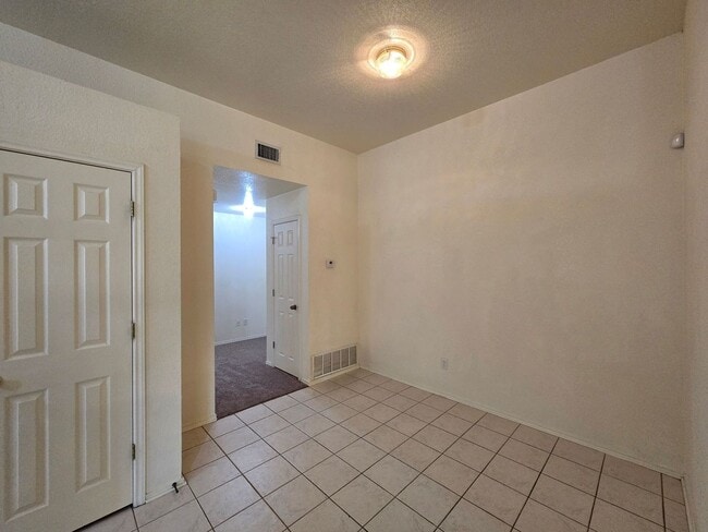 Building Photo - RENT REDUCTION - AVAILABLE NOW!