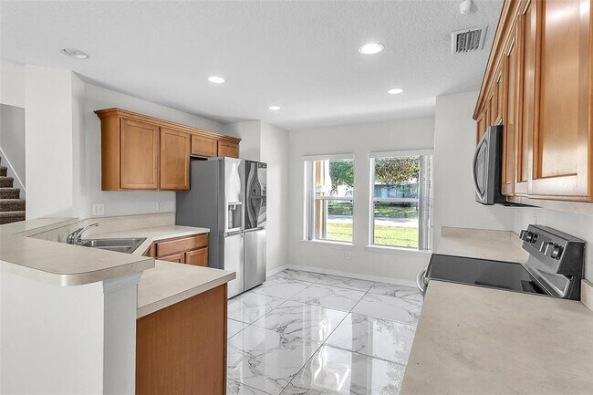 Building Photo - 81 Panorama Dr