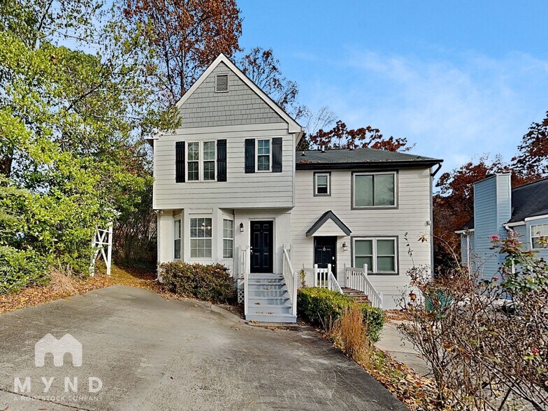 Primary Photo - 5210 Laurel Bridge Dr SE