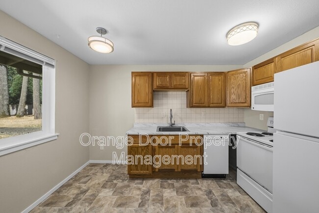 Building Photo - 12315 112th Avenue Ct E