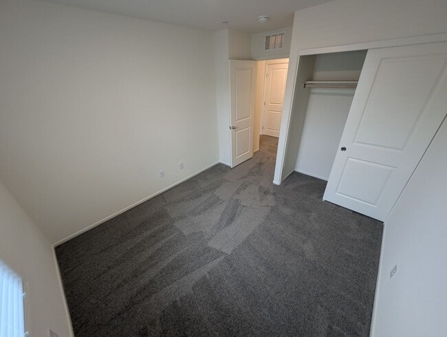 Building Photo - 4935 Olive Mesa Ave