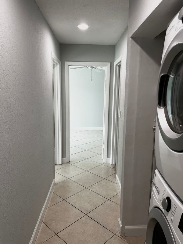 Building Photo - 8149 Lagos De Campo Blvd