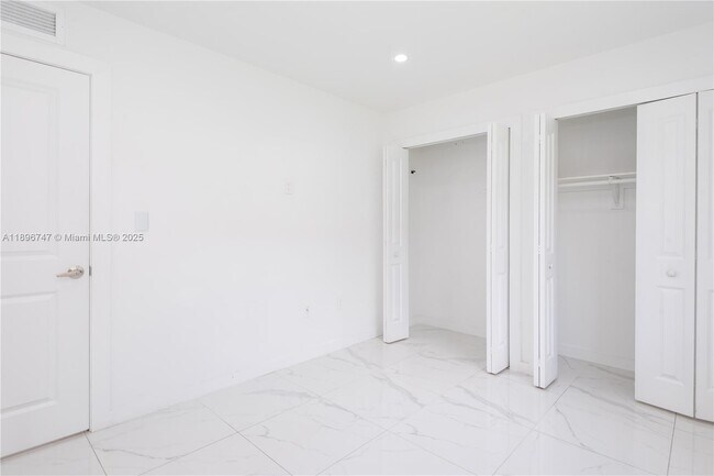 Building Photo - 2492 NW 44th St