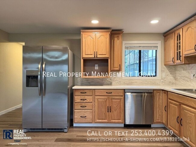 Building Photo - 10211 Lila Ln SW