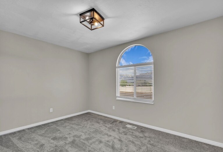Building Photo - 14768 S 2700 W