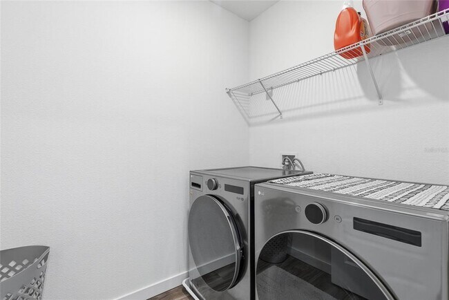 Building Photo - 455 Talisi Lp