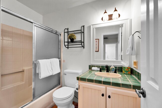 Building Photo - 52420 Avenida Juarez