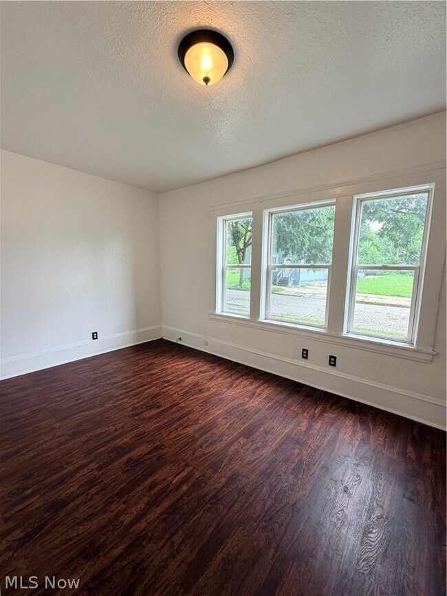 Building Photo - 6603 Charter Ave
