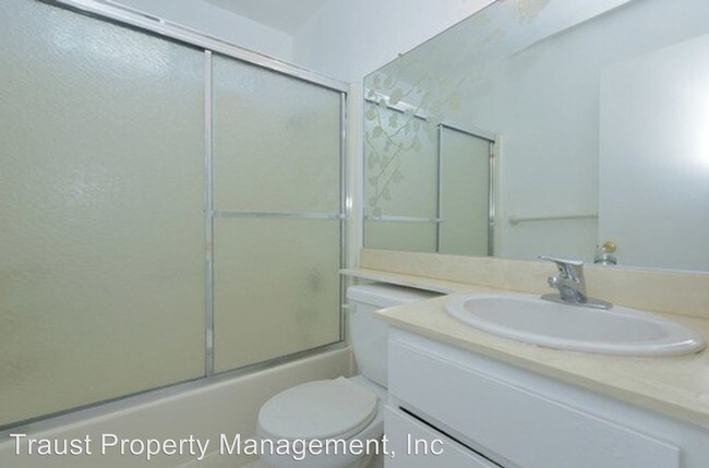 Building Photo - 2 br, 1 bath House - 1655 Peacock Blvd.