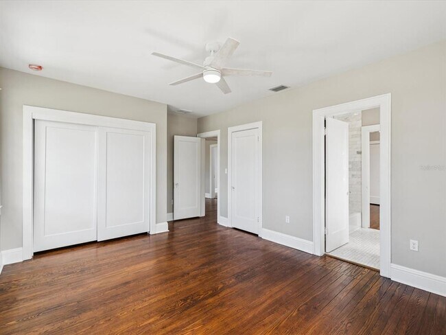 Building Photo - 456 Gardenia St