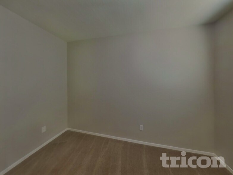 Building Photo - 6837 W Gary Way