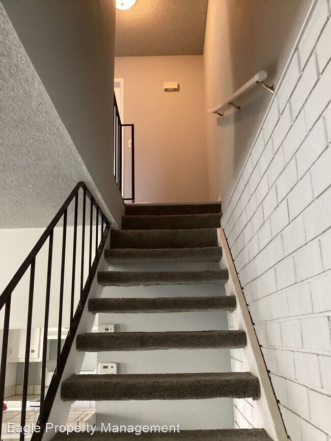 Building Photo - 2 br, 1 bath House - 4440 Calandria Street #3