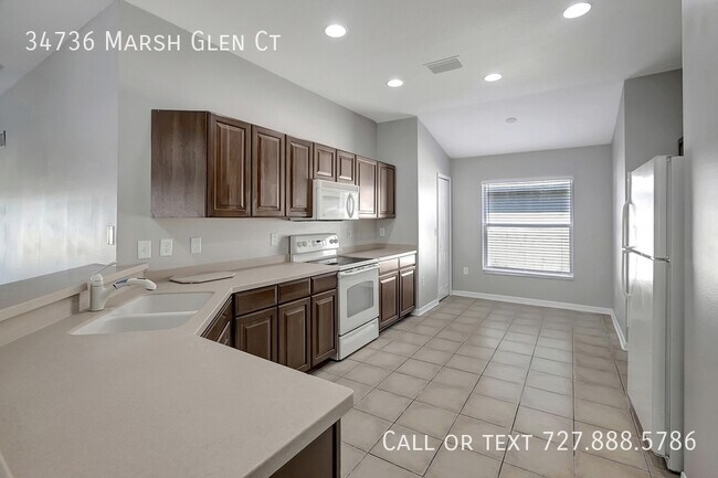 Building Photo - 34736 Marsh Glen Ct