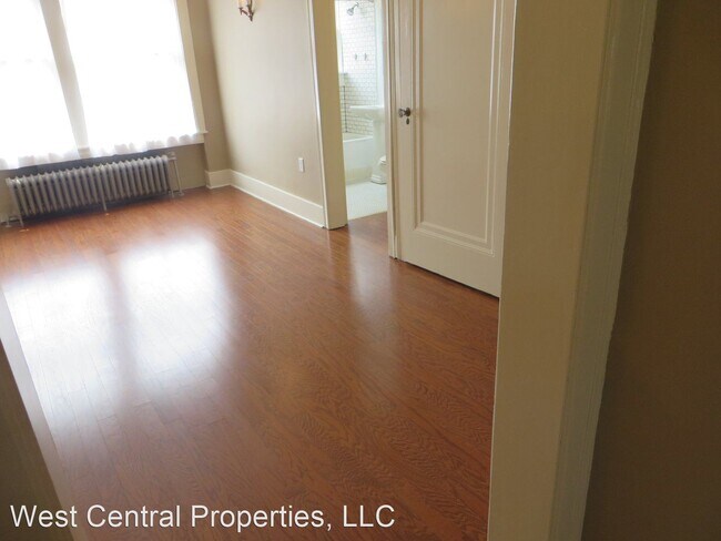 Building Photo - 719 Union St