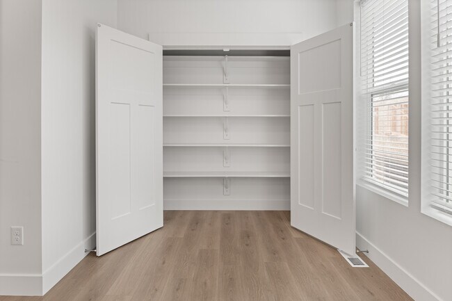 Building Photo - 3464 Forres Ct