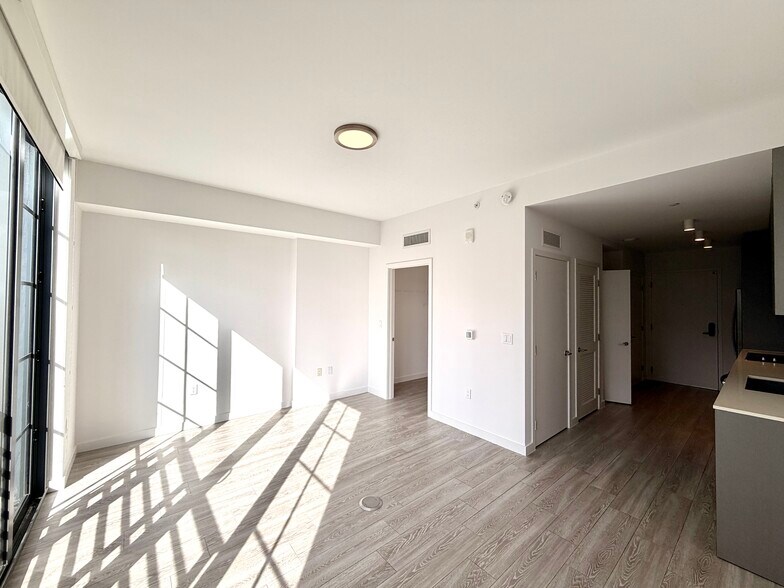 Building Photo - 218 NW 34th St
