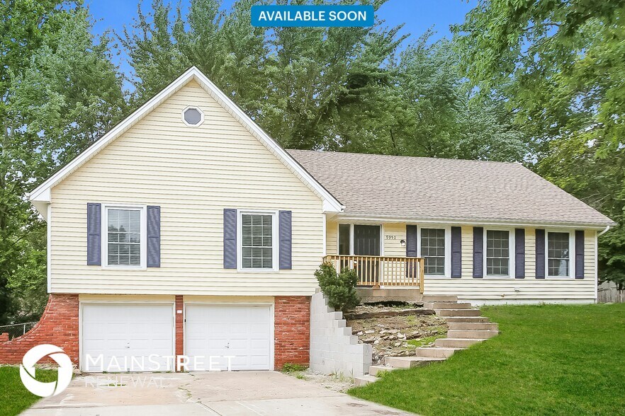 Primary Photo - 9952 Charlotte N St