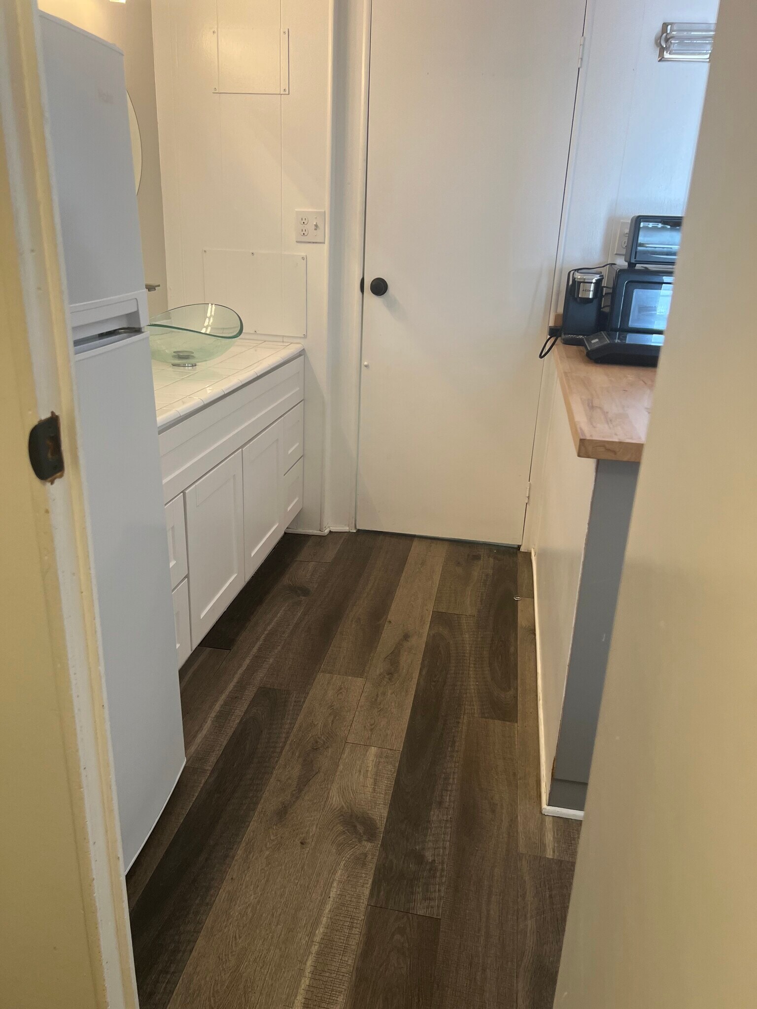 Building Photo - 21001 Plummer St