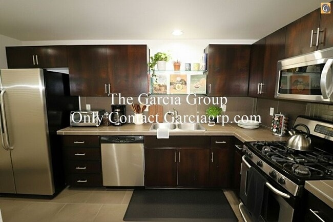 Primary Photo - 765 NE Adwick Dr