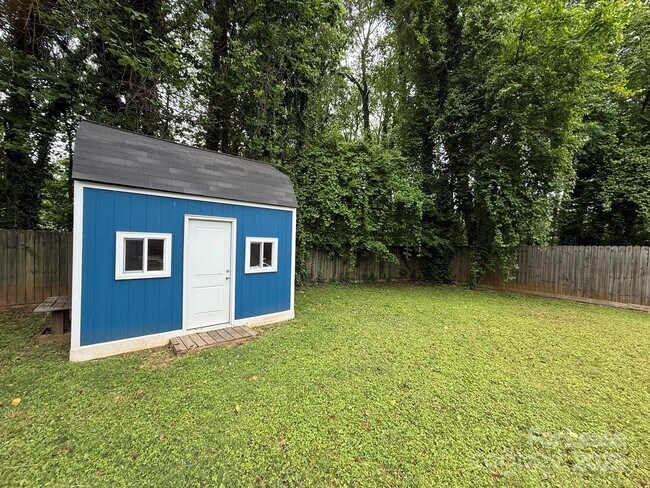 Building Photo - 431 Kingville Dr