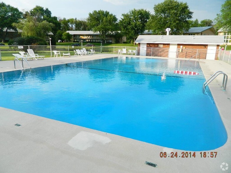 Pool - King Arthur Apartments