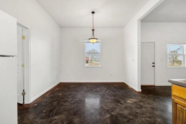 Building Photo - 216- 230 COUNTY ROAD 122